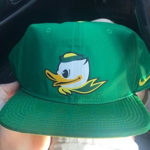 Brand new with tags Oregon Ducks snapback. Nike. Unique style